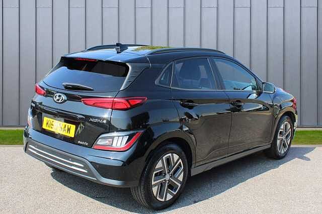 Hyundai KONA 64kWh Ultimate Auto 5dr (10.5kW Charger) Black