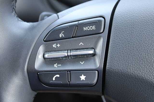 Hyundai KONA 64kWh Ultimate Auto 5dr (10.5kW Charger) Black