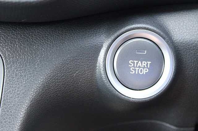 Hyundai KONA 64kWh Ultimate Auto 5dr (10.5kW Charger) Black