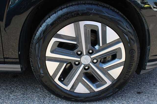 Hyundai KONA 64kWh Ultimate Auto 5dr (10.5kW Charger) Black