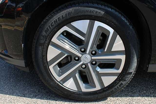 Hyundai KONA 64kWh Ultimate Auto 5dr (10.5kW Charger) Black